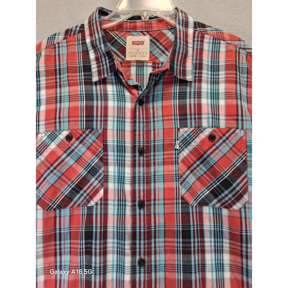 Levi's Men's Short‎ Sleeve Plaid Button-Up Shirt XL, Pockets